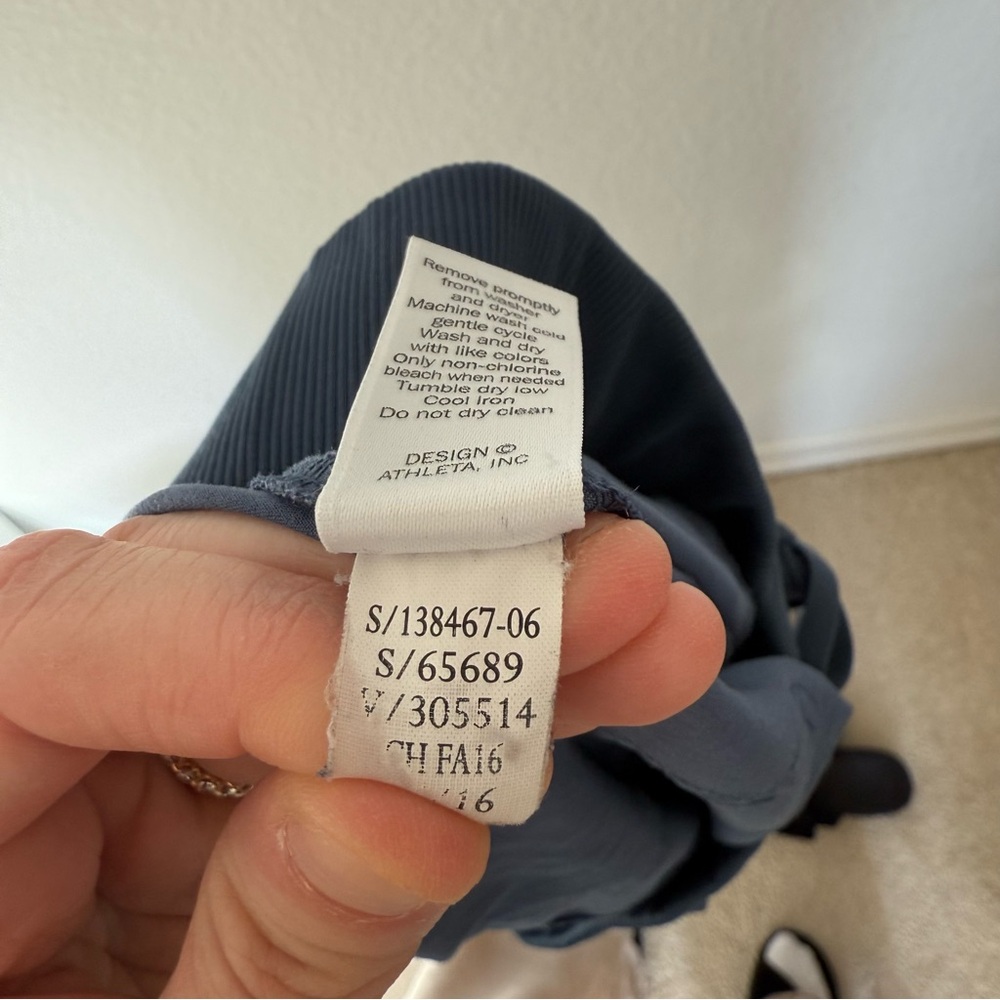Athleta Navy Blue Jogger Pants Size 4 - Picture 6 of 6